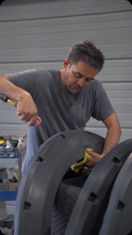 Got dents, scratches, collision damage, or paint issues? 🚗
S...
