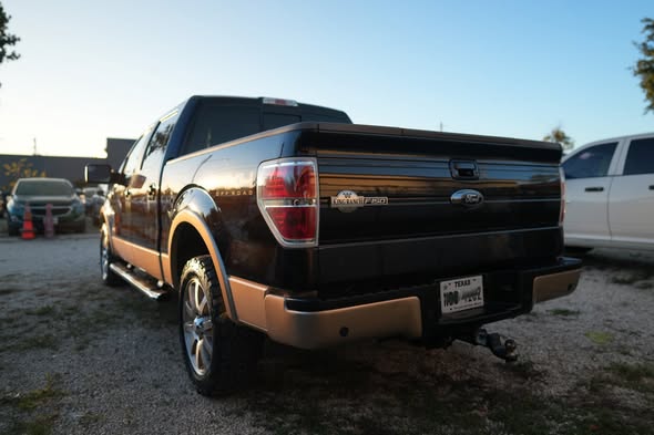 From frame straightening to paint perfection — JJ Autobody H...