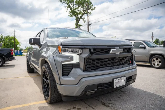 We put the ‘body’ back in auto body perfection. 🔥🔨