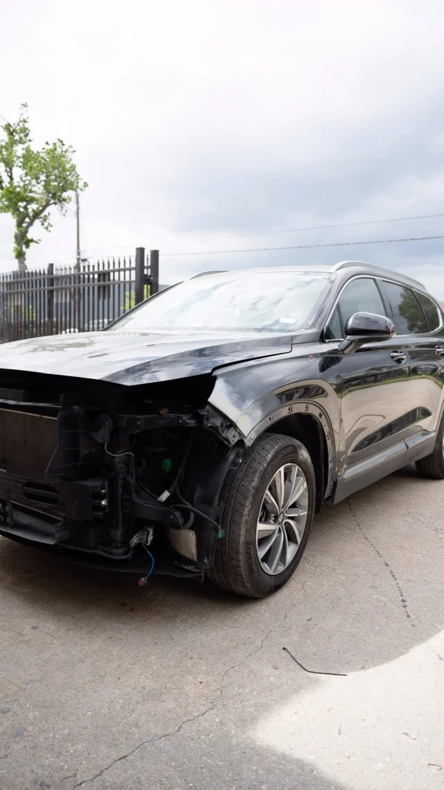Damaged car? Not for long.
We bring vehicles back to life be