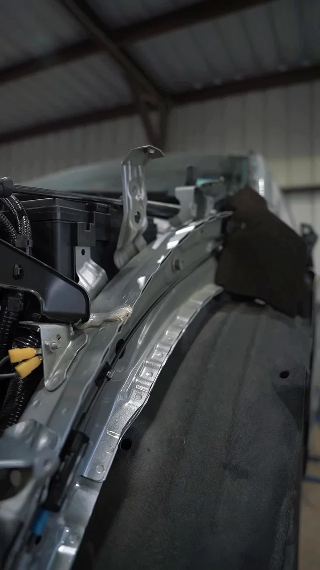 Your car deserves expert care.
At JJ Autobody, we treat ever